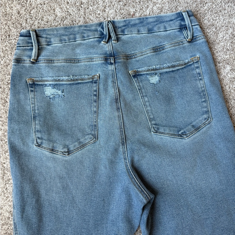 Good American Jeans - Picture 5 of 7
